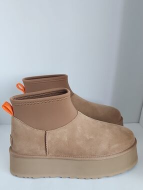 UGG Classic Mini Dipper Boots With Soft UGG Plush Lining